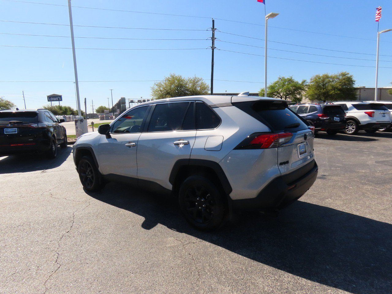 Used 2024 Toyota RAV4 LE image 3