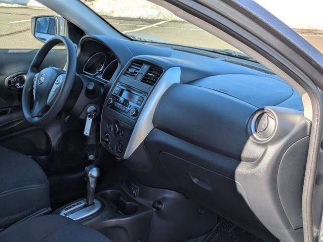 Used 2018 Nissan Versa SV image 32