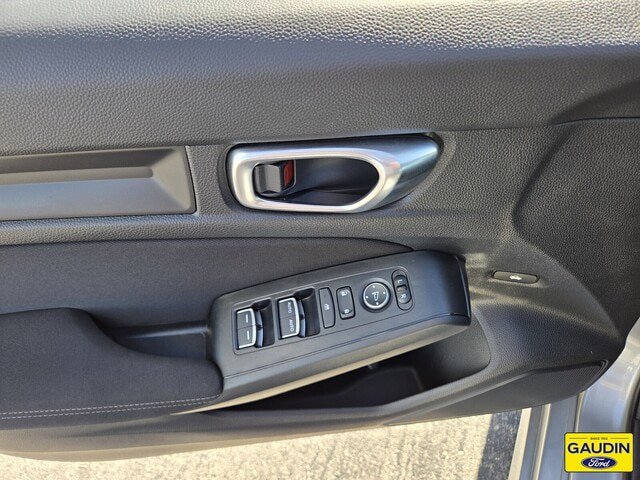 Used 2025 Honda Civic Sport image 26