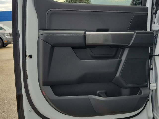 Certified 2022 Ford F150 XLT w/ Equipment Group 302A High image 14