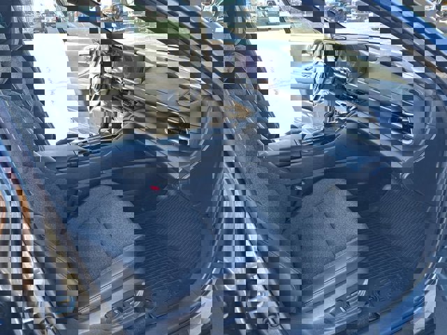 Used 2023 Toyota Crown Limited image 11