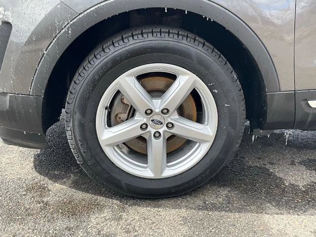 Certified 2017 Ford Explorer XLT w/ Equipment Group 202A AWD/4WD image 23