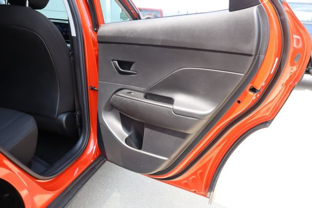Used 2025 Hyundai Kona SEL FWD image 28