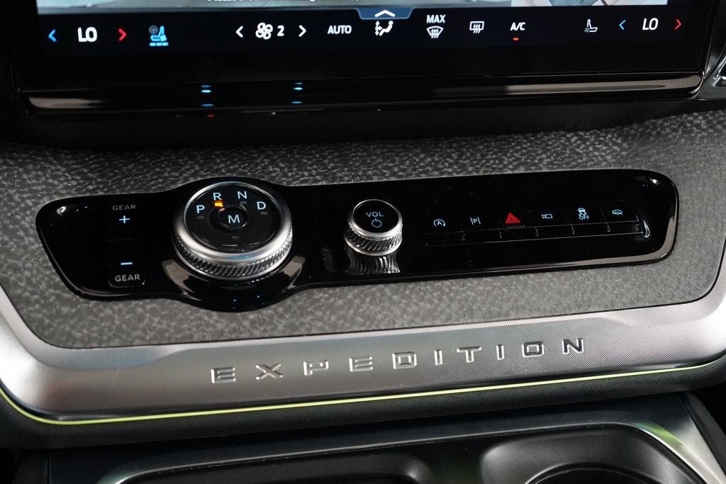 Certified 2025 Ford Expedition Tremor AWD/4WD image 17