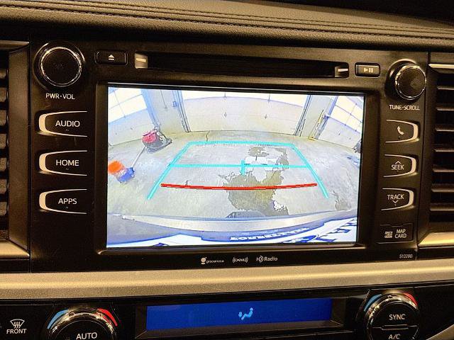 Used 2019 Toyota Highlander XLE AWD/4WD image 11