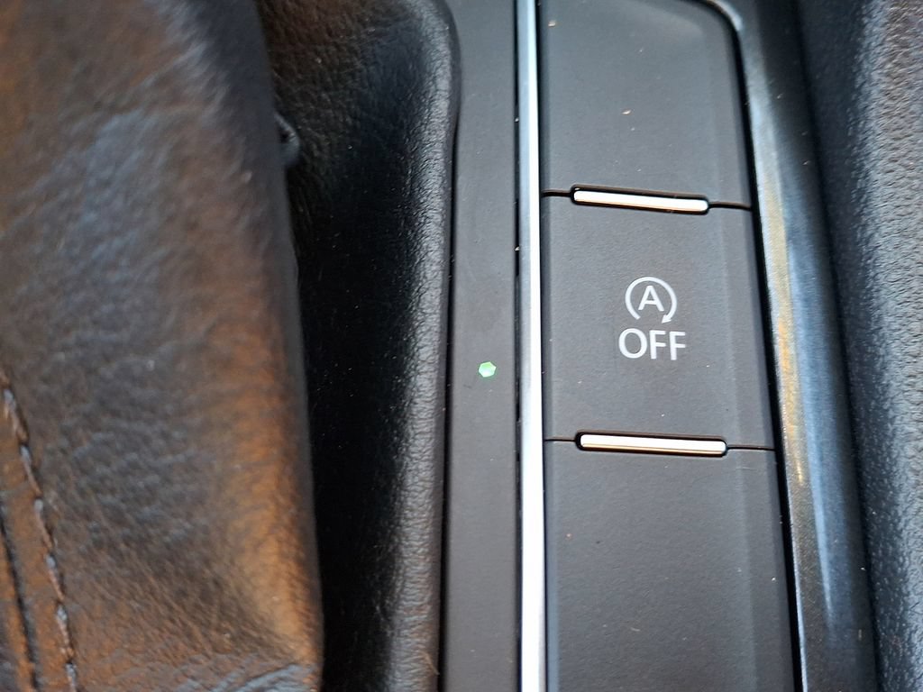 Used 2019 Volkswagen Tiguan SE FWD image 23