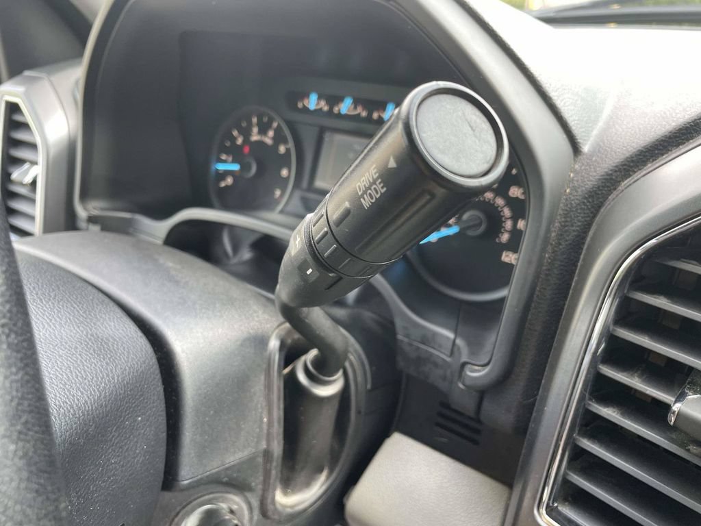 Certified 2019 Ford F150 XLT w/ Equipment Group 302A Luxury AWD/4WD image 17