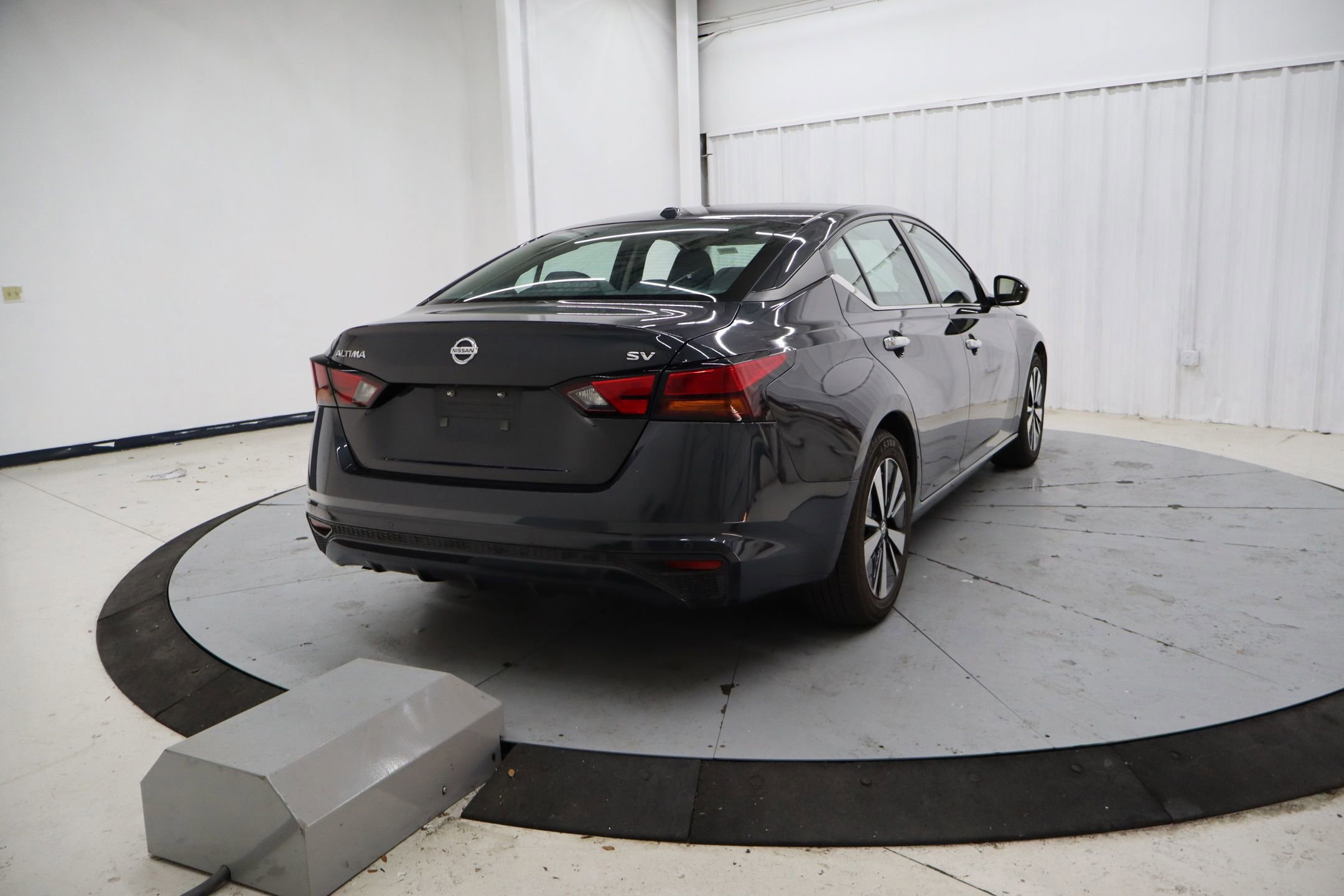 Used 2022 Nissan Altima 2.5 SV image 9
