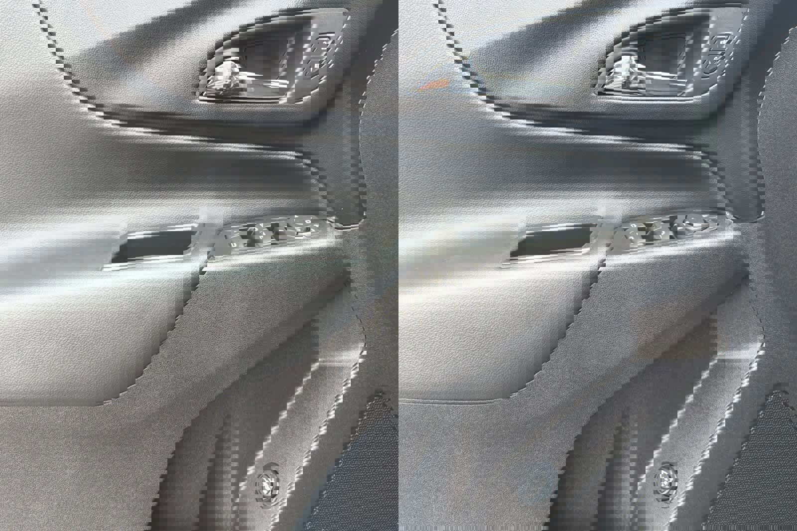 Used 2024 Chevrolet Equinox LT image 12