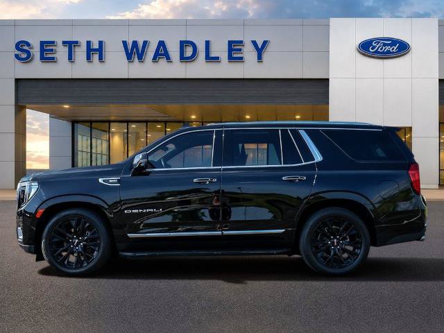 Used 2024 GMC Yukon Denali w/ Advanced Technology Package AWD/4WD image 4