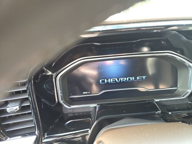 Used 2025 Chevrolet Silverado 2500 LTZ w/ LTZ Premium Package image 9