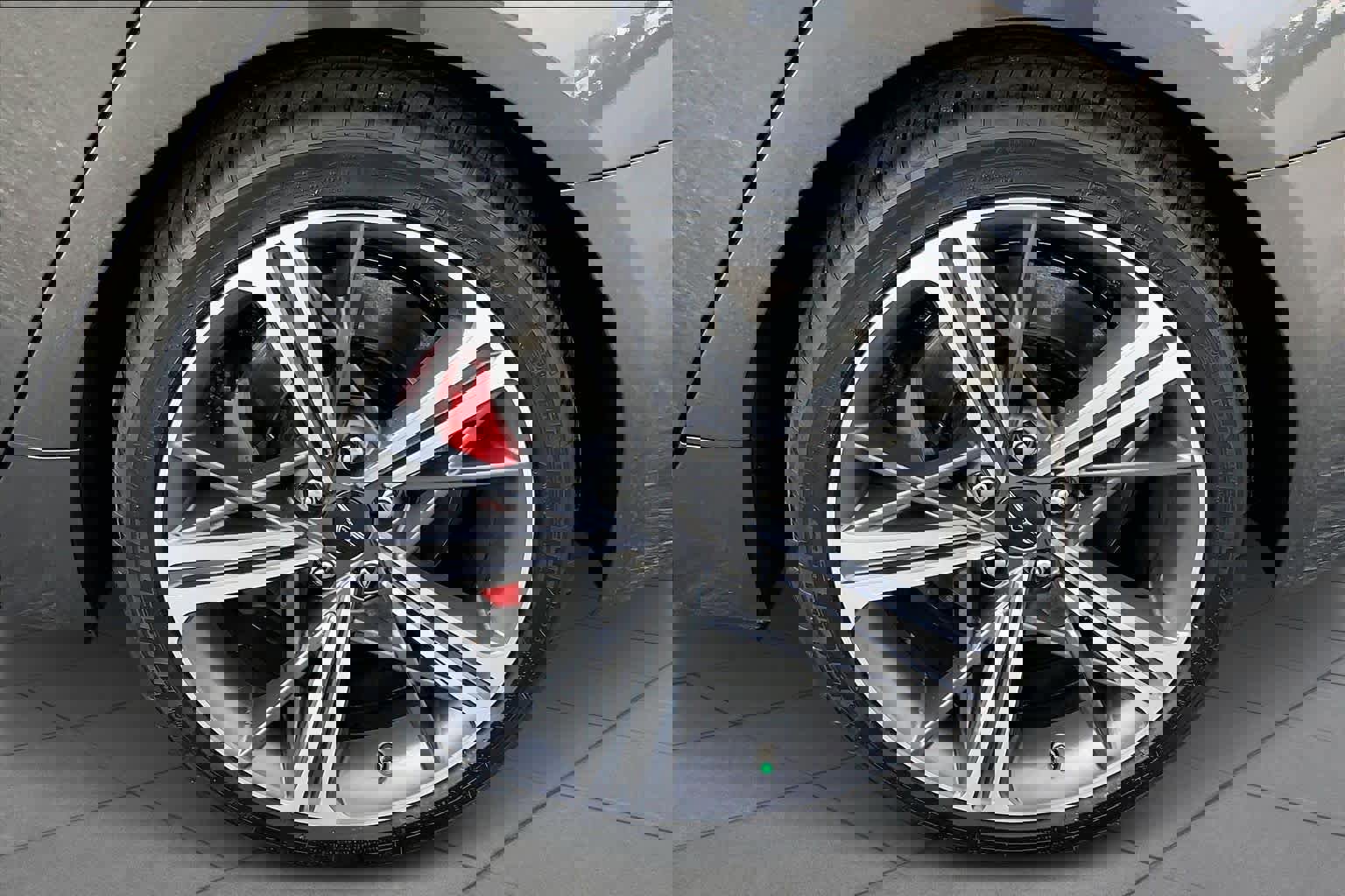 Used 2025 Genesis G70 2.5T w/ Sport Prestige Package image 11