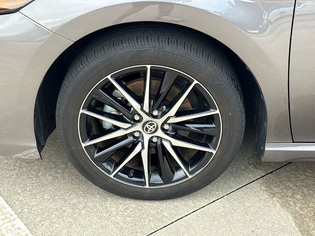 Used 2024 Toyota Camry SE FWD image 11