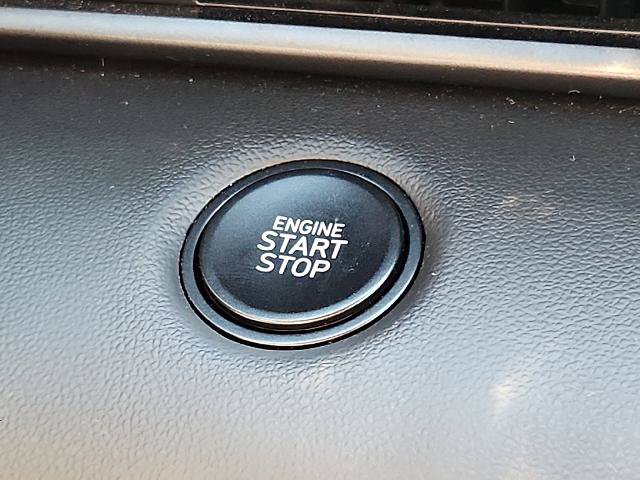 Used 2025 Hyundai Elantra Sport FWD image 22