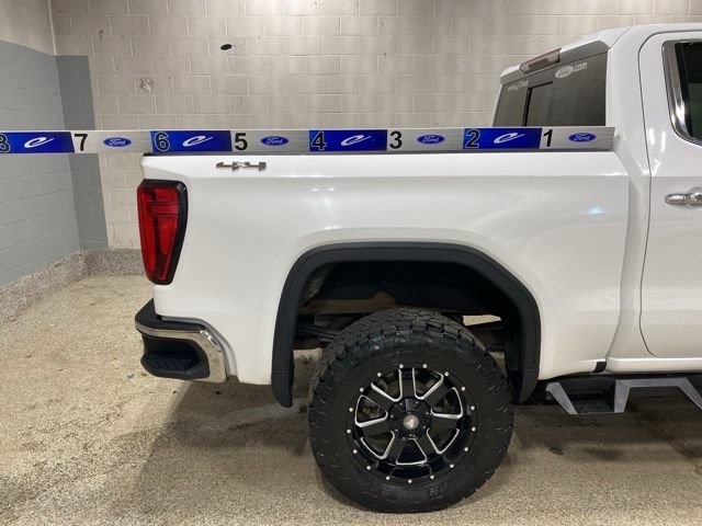Used 2019 GMC Sierra 1500 SLT w/ SLT Premium Plus Package AWD/4WD image 42