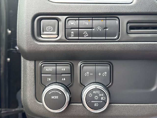 Used 2023 GMC Yukon XL AT4 AWD/4WD image 20