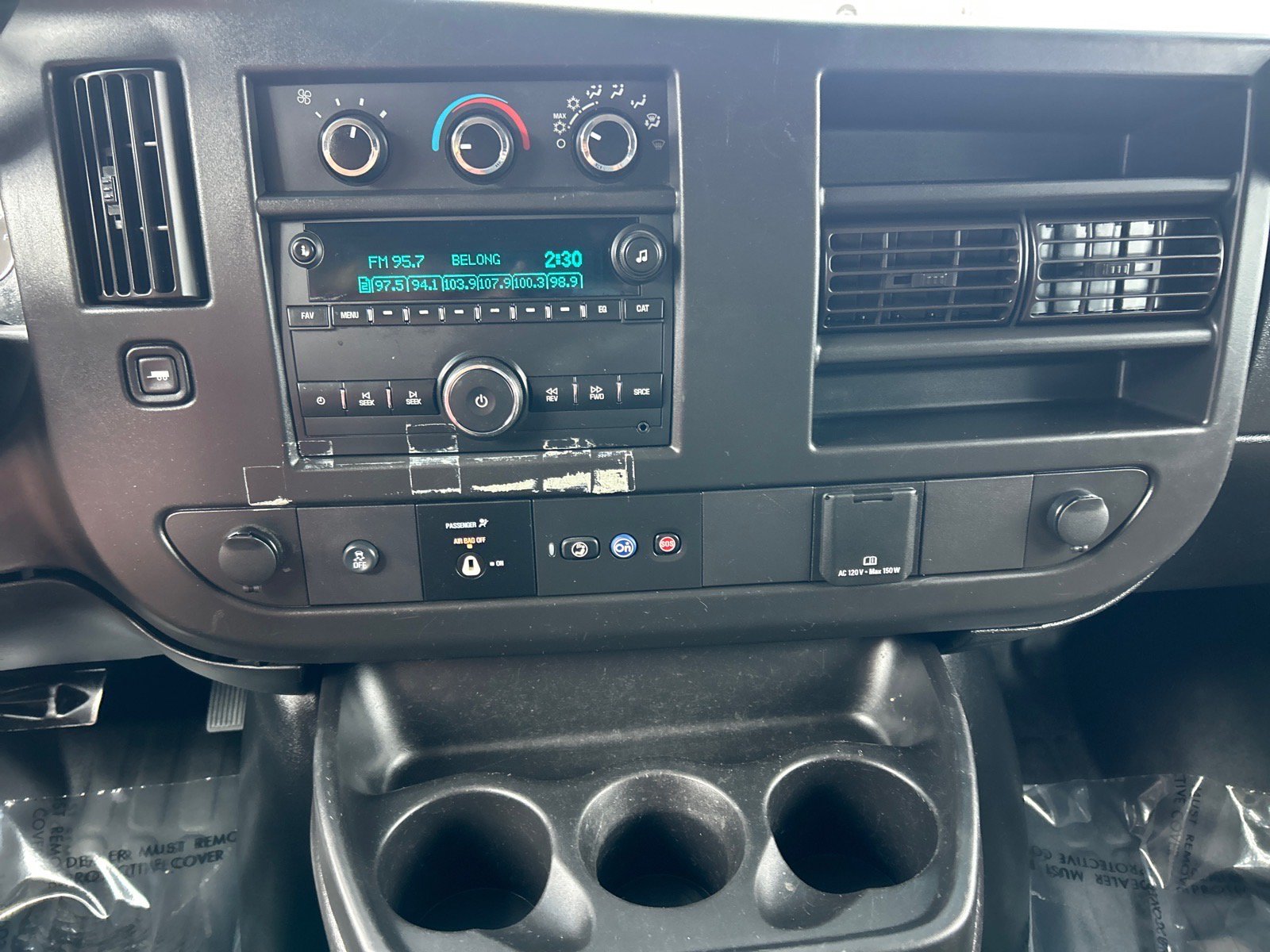 Used 2020 Chevrolet Express 3500 Extended RWD image 21