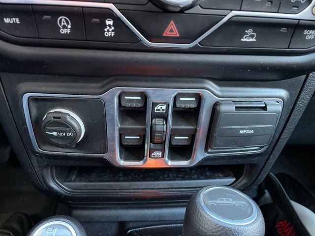 Used 2021 Jeep Gladiator Sport image 19