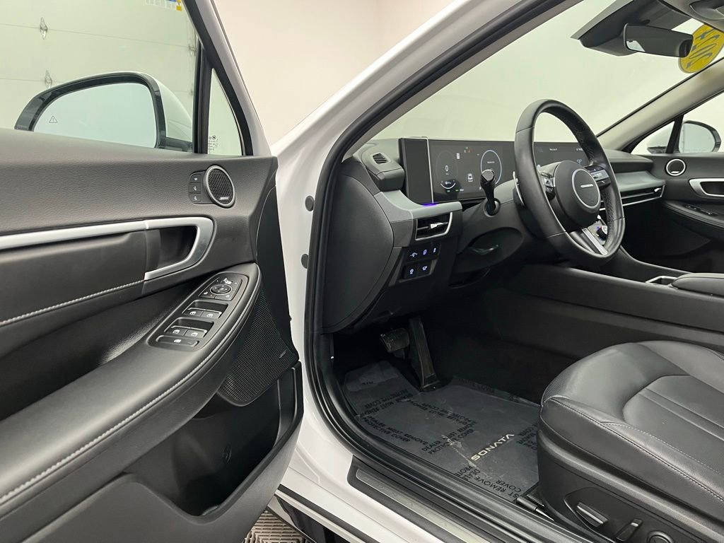 Used 2024 Hyundai Sonata Limited image 18