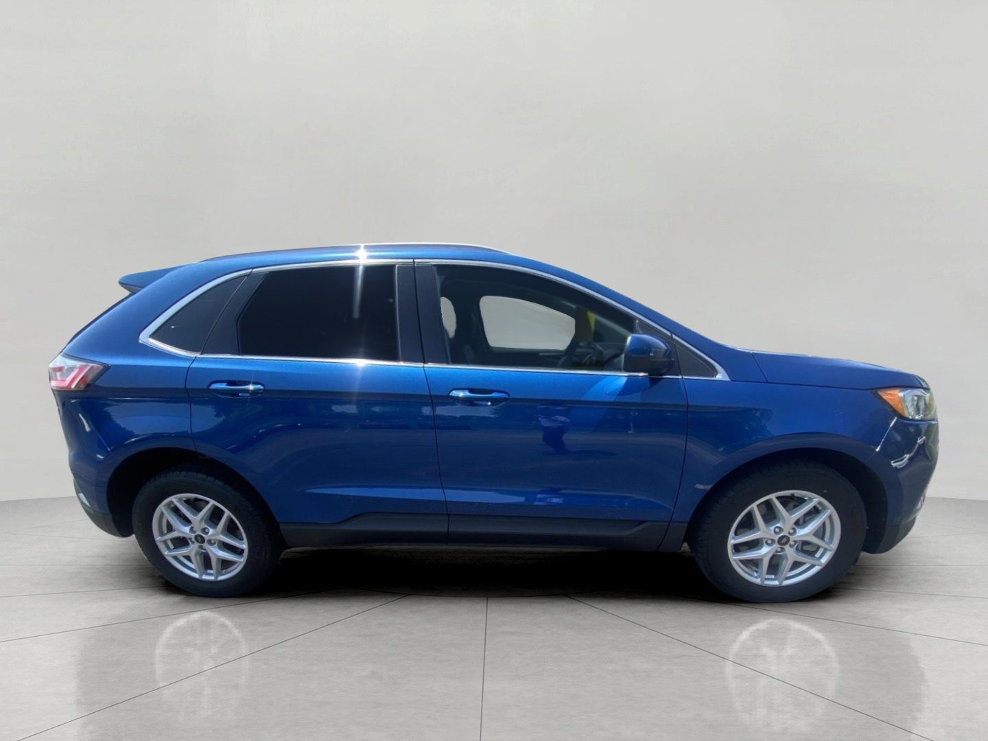 Certified 2024 Ford Edge SEL w/ Convenience Package AWD/4WD image 10