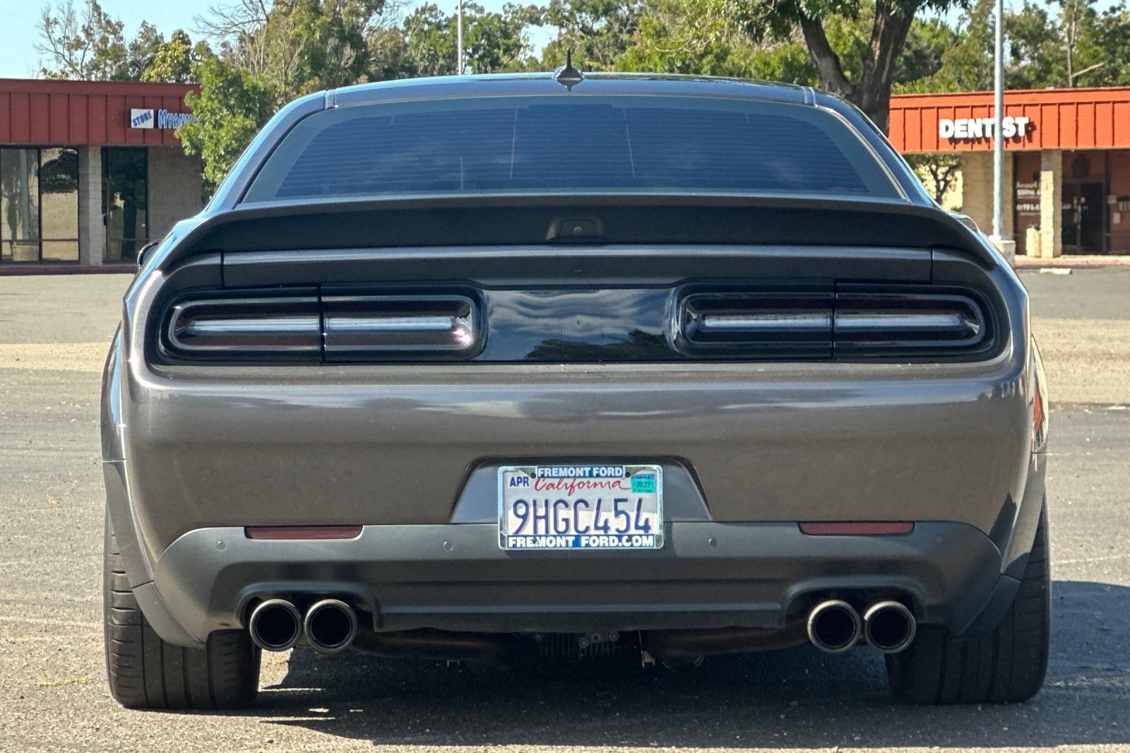 Used 2018 Dodge Challenger SRT Hellcat RWD image 4