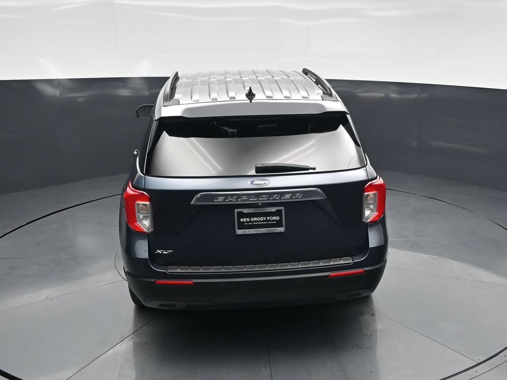 Certified 2023 Ford Explorer XLT RWD image 39