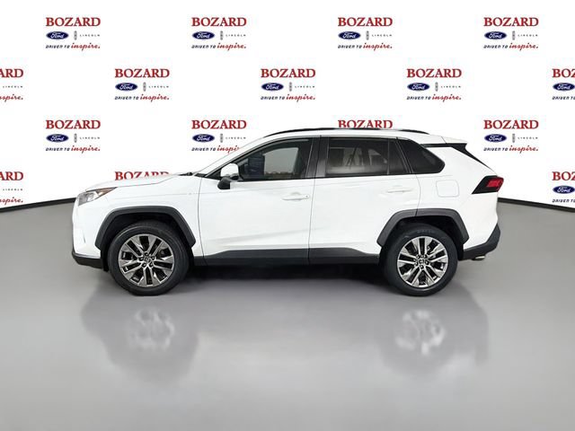 Used 2019 Toyota RAV4 XLE Premium w/ Cold Weather Package FWD image 5