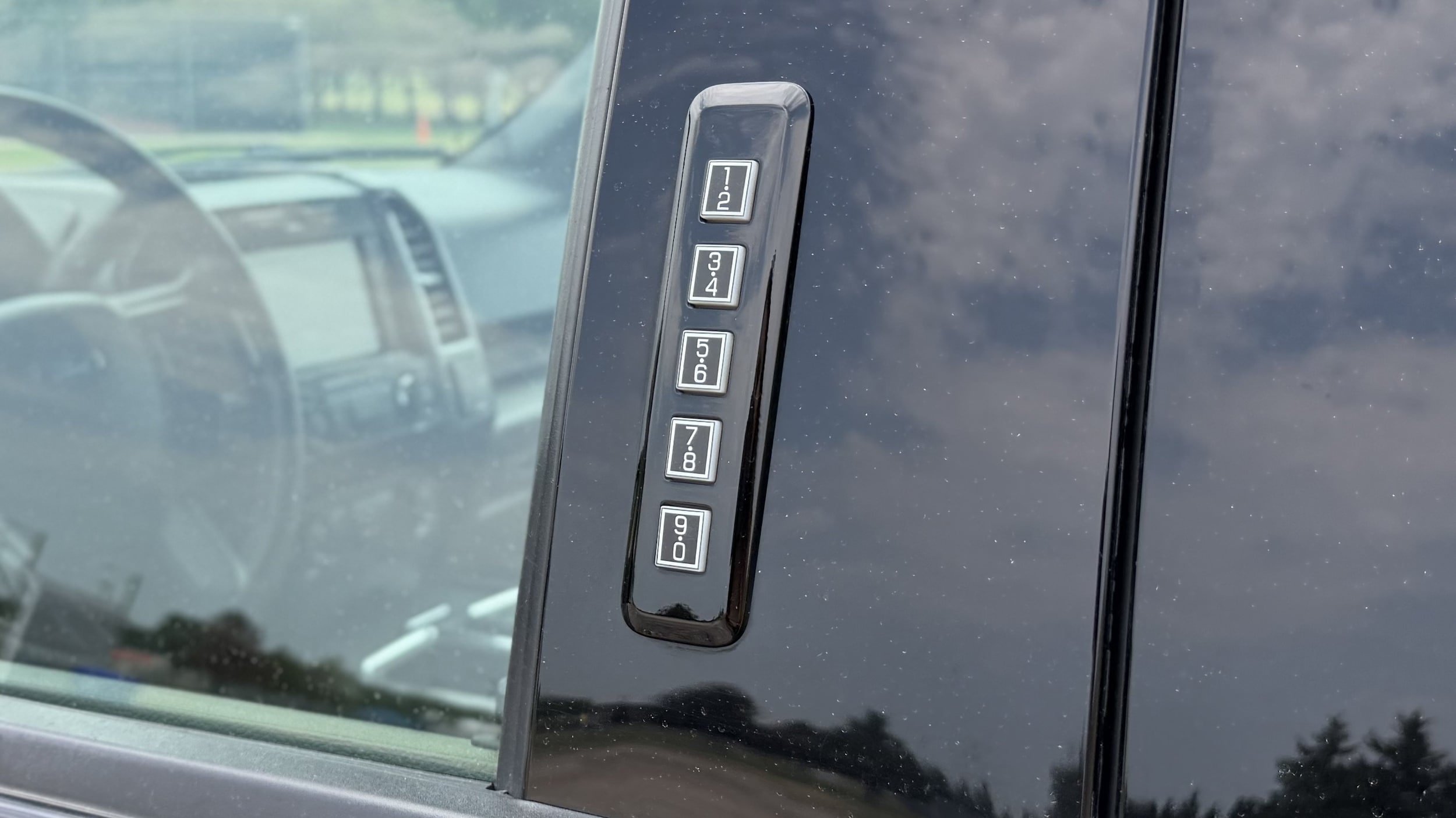 Certified 2019 Ford F150 XLT w/ Equipment Group 302A Luxury AWD/4WD image 20