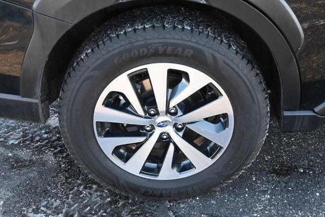 Used 2024 Subaru Outback Premium image 16