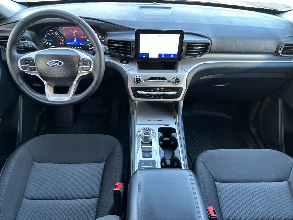 Certified 2023 Ford Explorer XLT RWD image 12