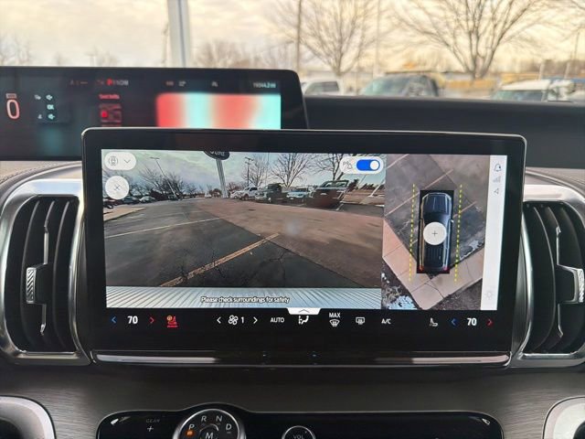 Certified 2025 Ford Expedition Max Platinum image 18