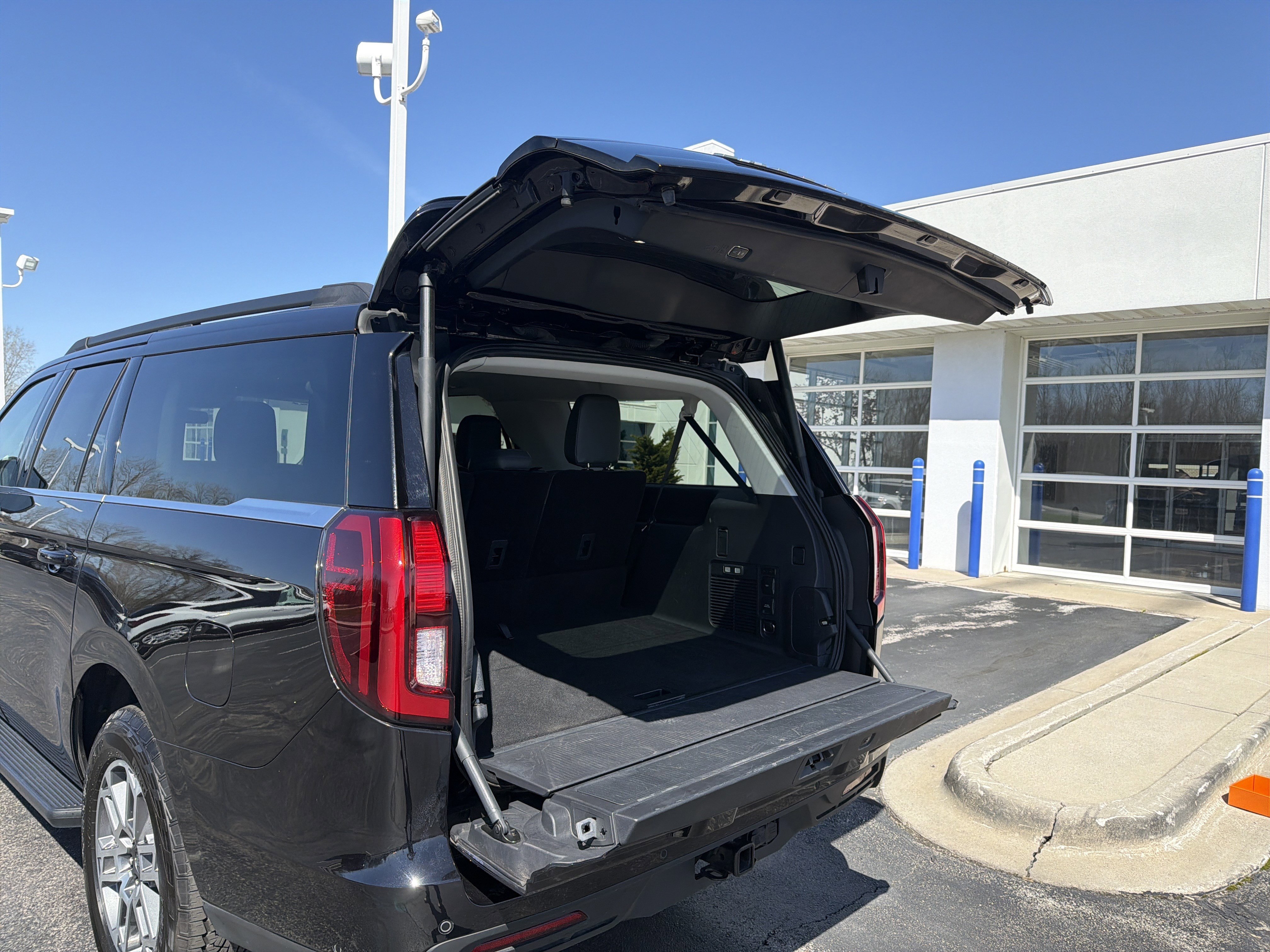 Certified 2025 Ford Expedition Max Active AWD/4WD image 17