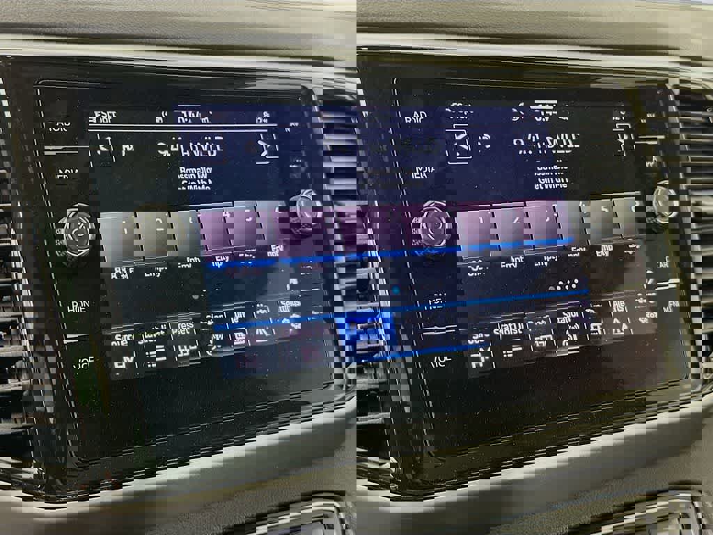 Used 2022 Volkswagen Atlas SEL Premium image 20