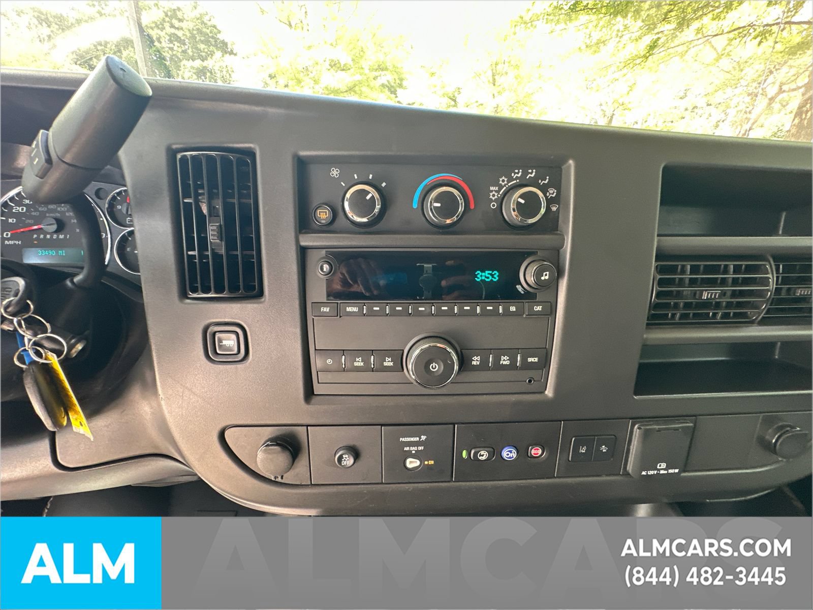 Used 2025 Chevrolet Express 3500 LT w/ LT Preferred Equipment Group RWD image 28