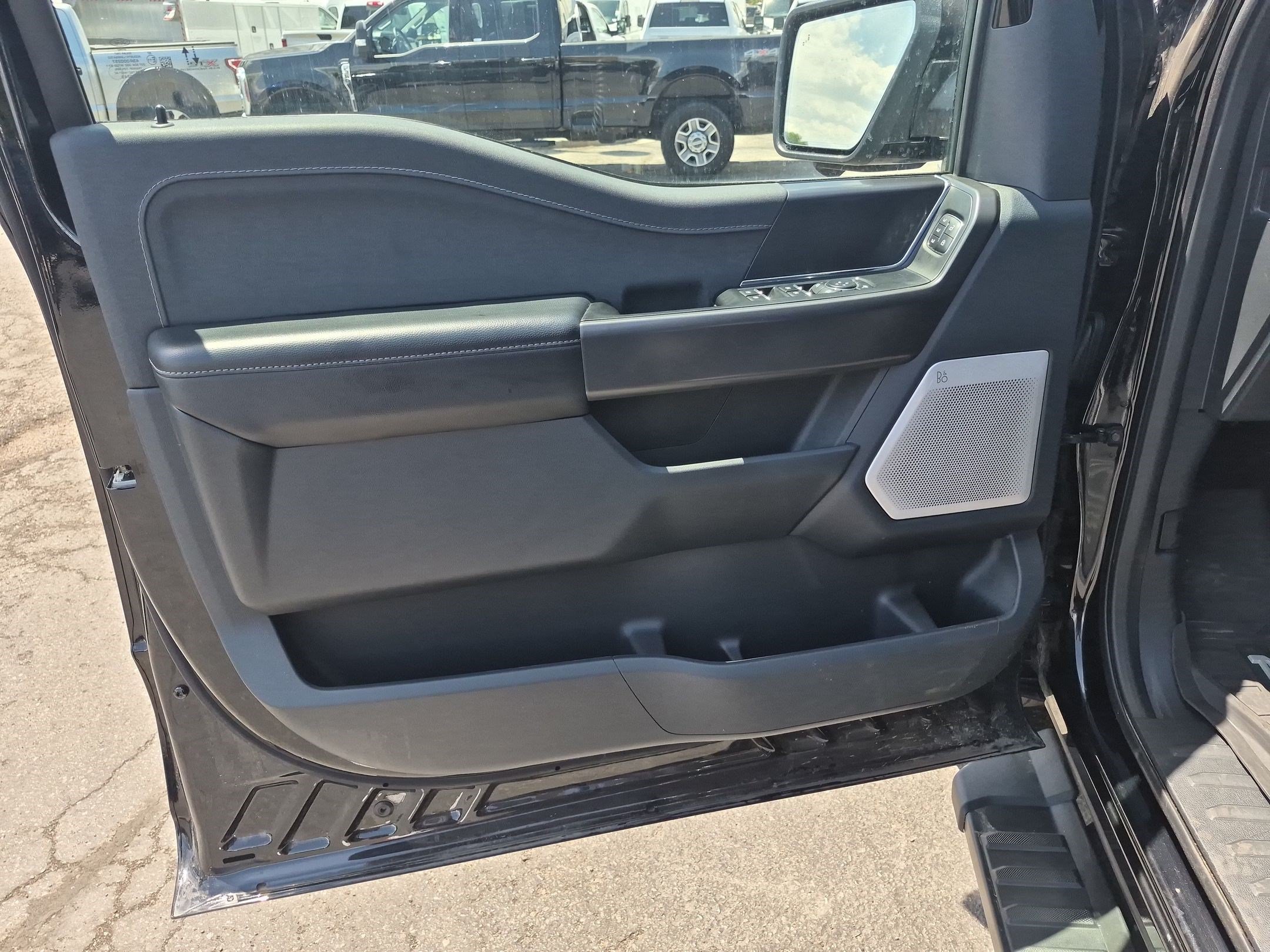 Certified 2025 Ford F150 Lariat w/ Equipment Group 502A High AWD/4WD image 15
