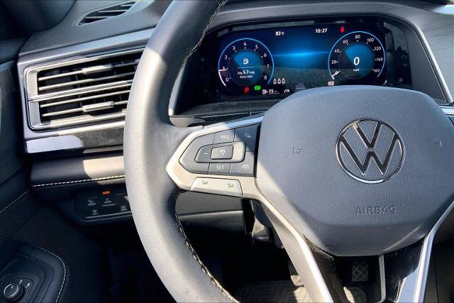 Used 2025 Volkswagen Atlas Cross Sport SE FWD image 24