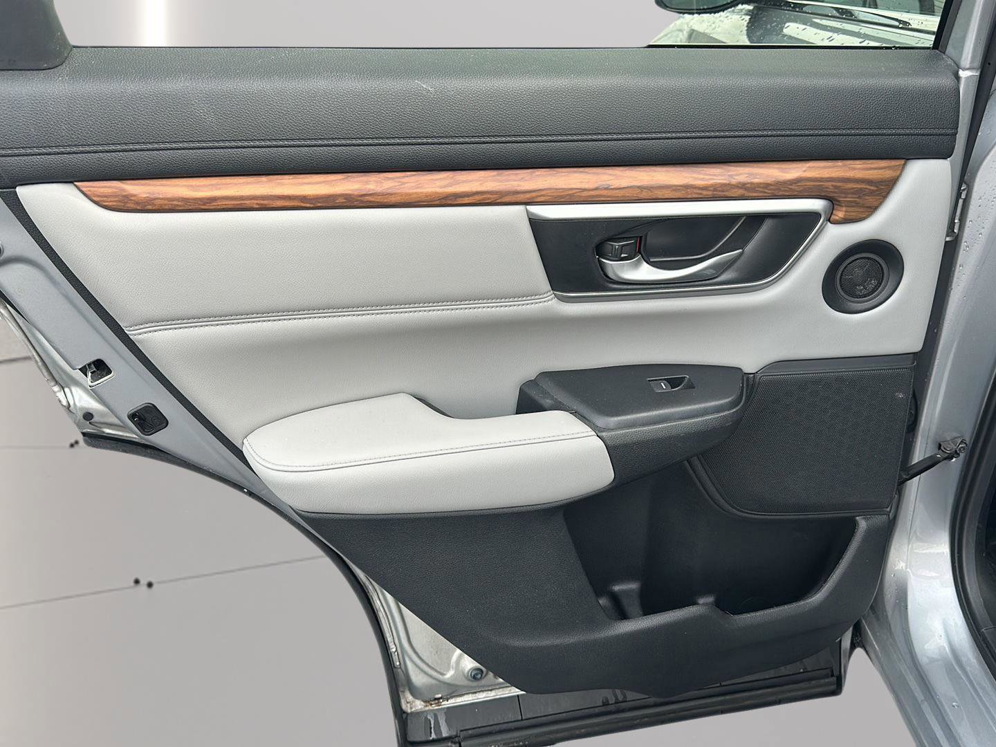 Used 2018 Honda CR-V EX-L image 21