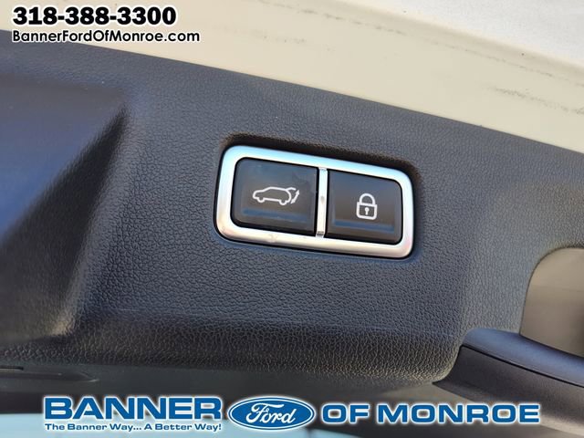 Used 2023 Kia Sorento SX image 11