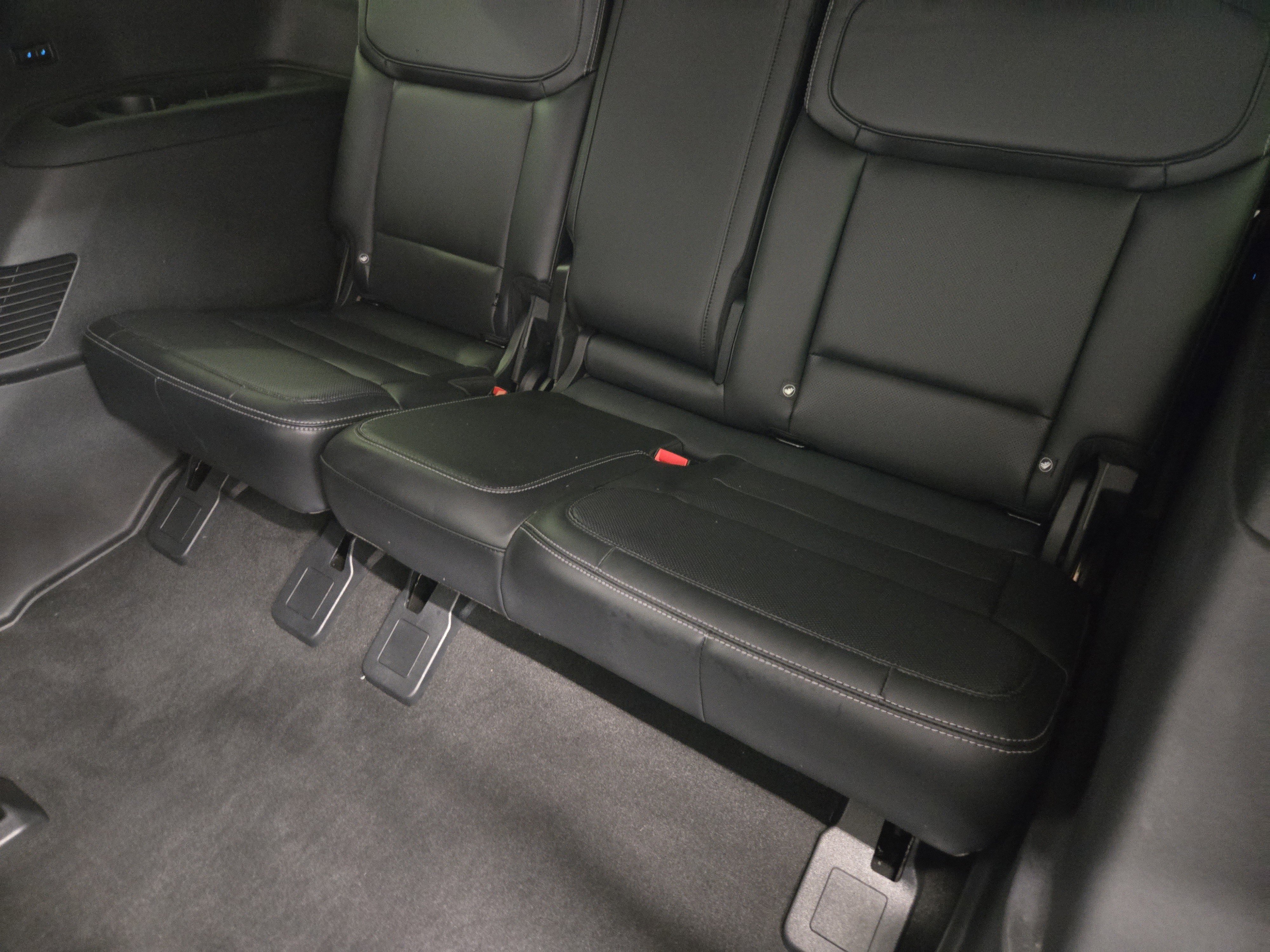 Certified 2025 Ford Expedition Platinum w/ Driver's Package AWD/4WD image 32