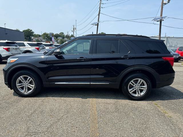Certified 2023 Ford Explorer XLT w/ Equipment Group 202A AWD/4WD image 4
