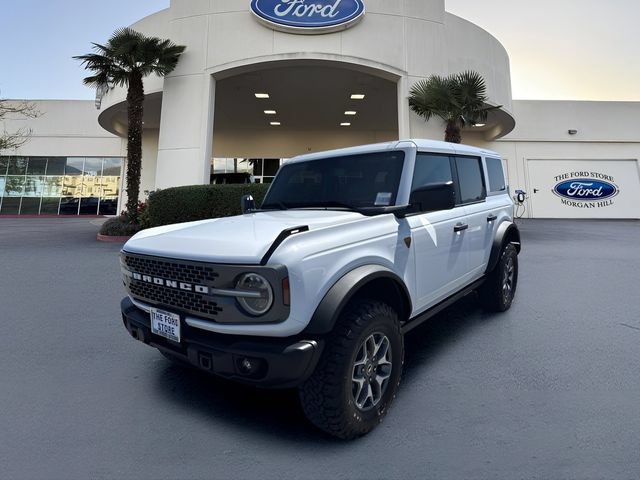Certified 2025 Ford Bronco Badlands AWD/4WD image 1