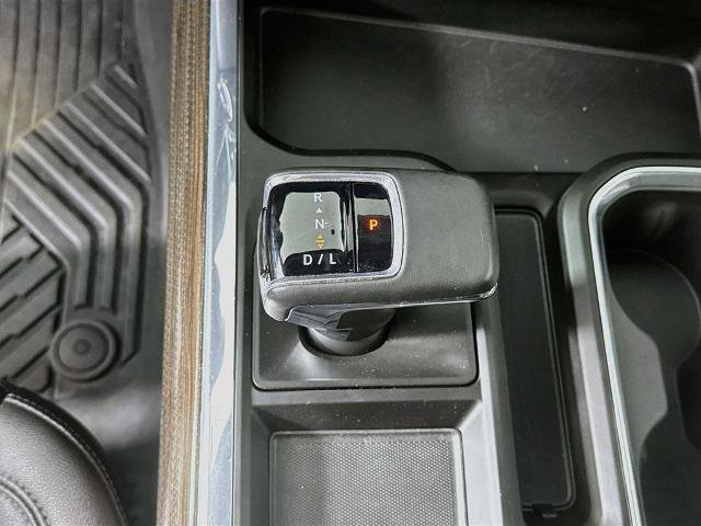 Used 2024 Chevrolet Silverado 1500 RST w/ Convenience Package II AWD/4WD image 19