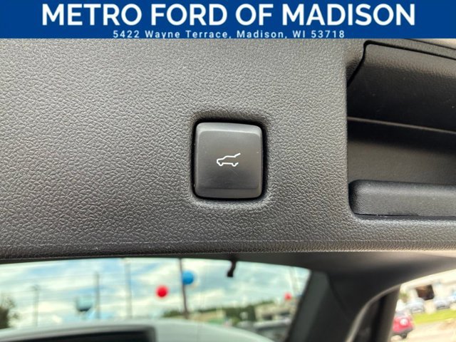 Certified 2024 Ford Escape Platinum AWD/4WD image 40