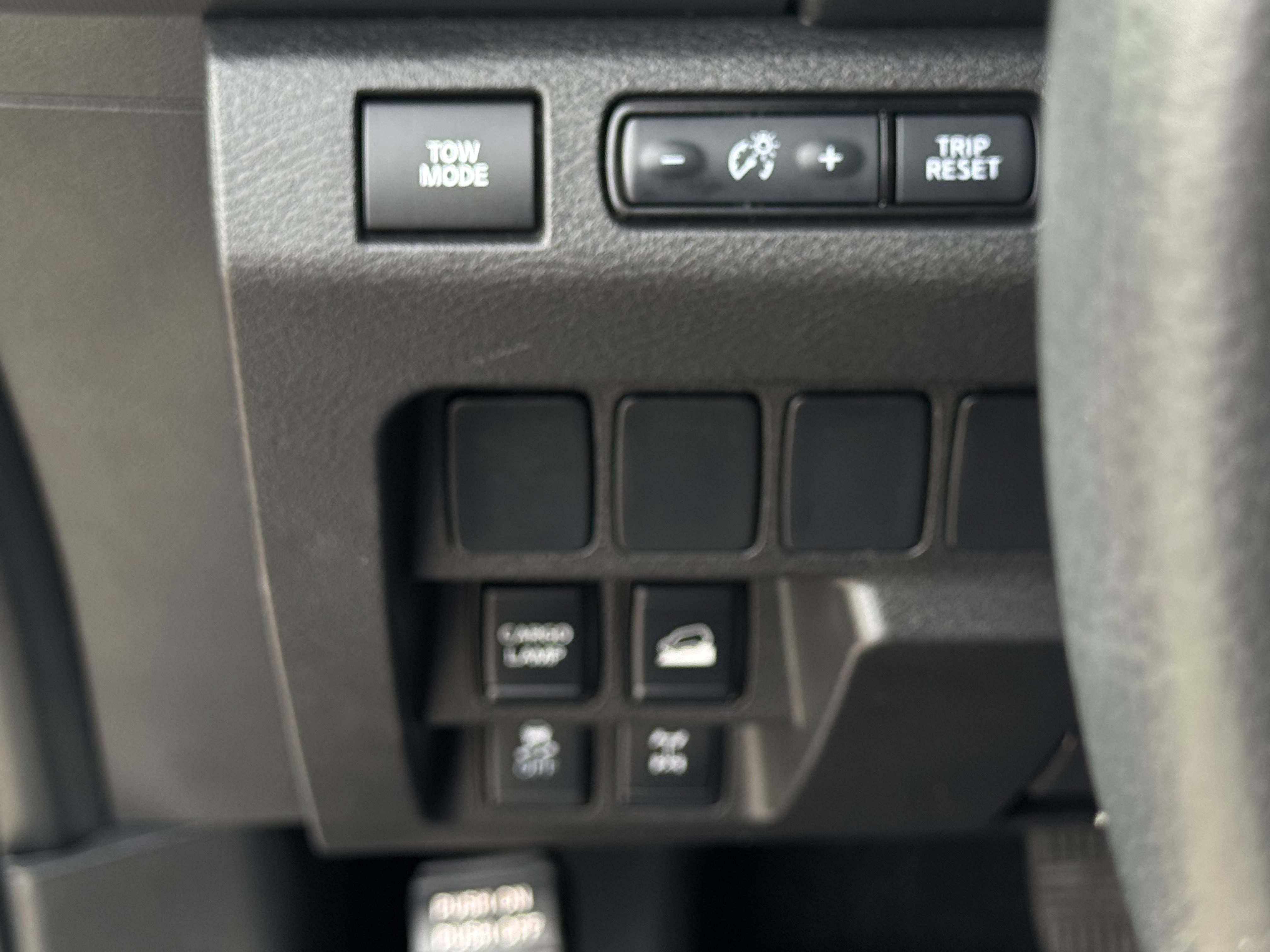 Used 2024 Nissan Frontier PRO-4X w/ Off-Road Protection Package image 21