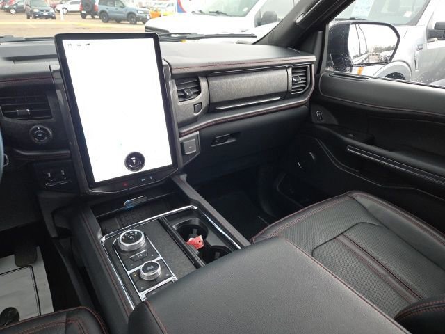 Certified 2023 Ford Expedition Limited image 32
