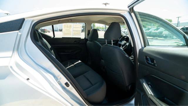 Used 2024 Nissan Altima 2.5 SV FWD image 25