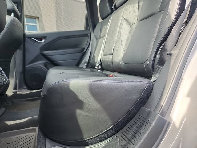 Used 2025 Subaru Forester Limited AWD/4WD image 26