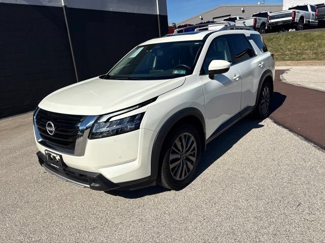 Used 2024 Nissan Pathfinder SL w/ SL Premium Package AWD/4WD image 8