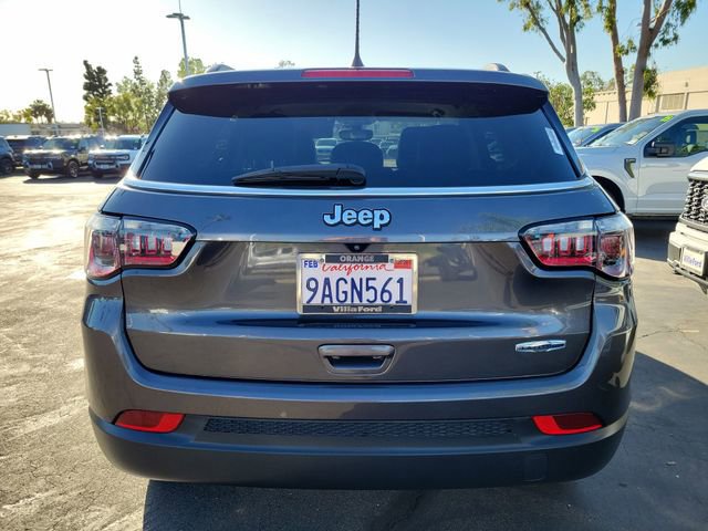 Used 2022 Jeep Compass Latitude image 4