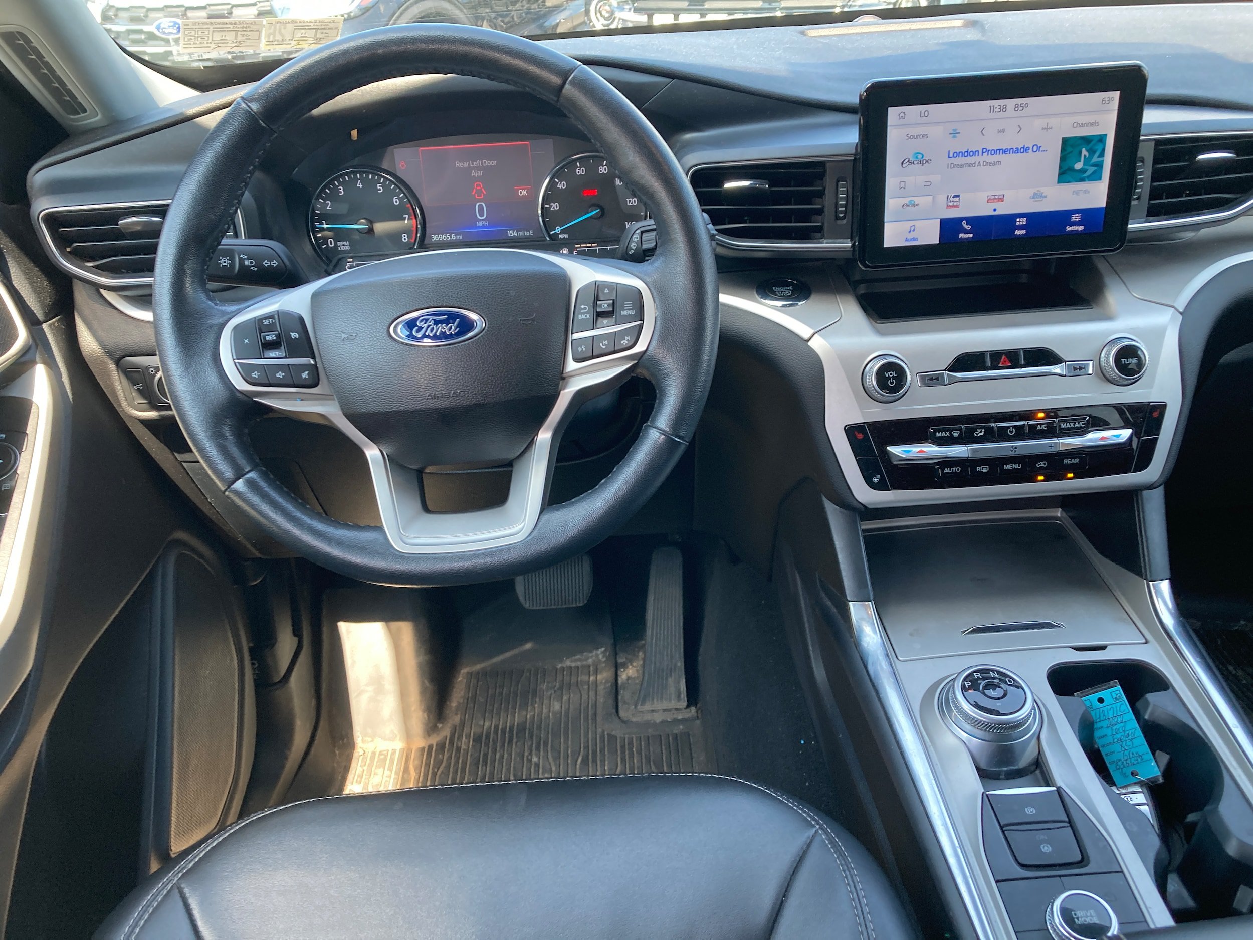 Certified 2022 Ford Explorer XLT w/ Equipment Group 202A AWD/4WD image 7